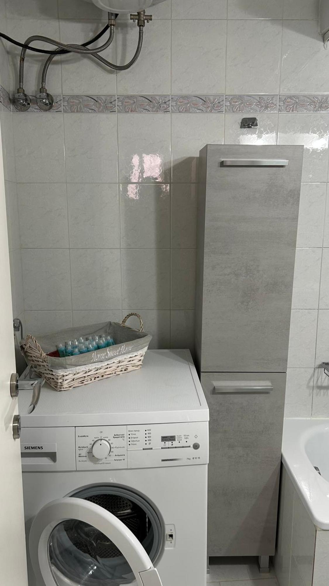 Super Nuova - Private Parking Apartman Szaloniki Kültér fotó