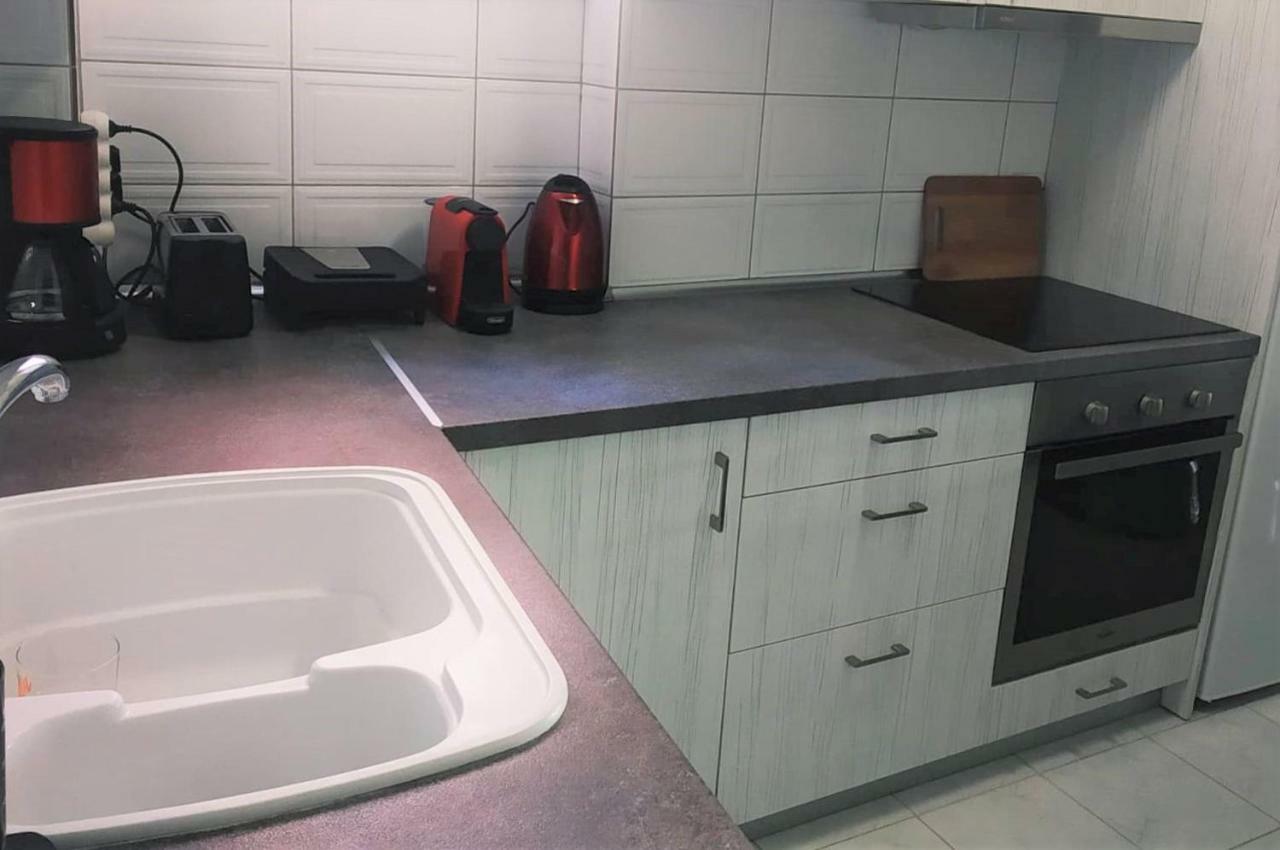 Super Nuova - Private Parking Apartman Szaloniki Kültér fotó